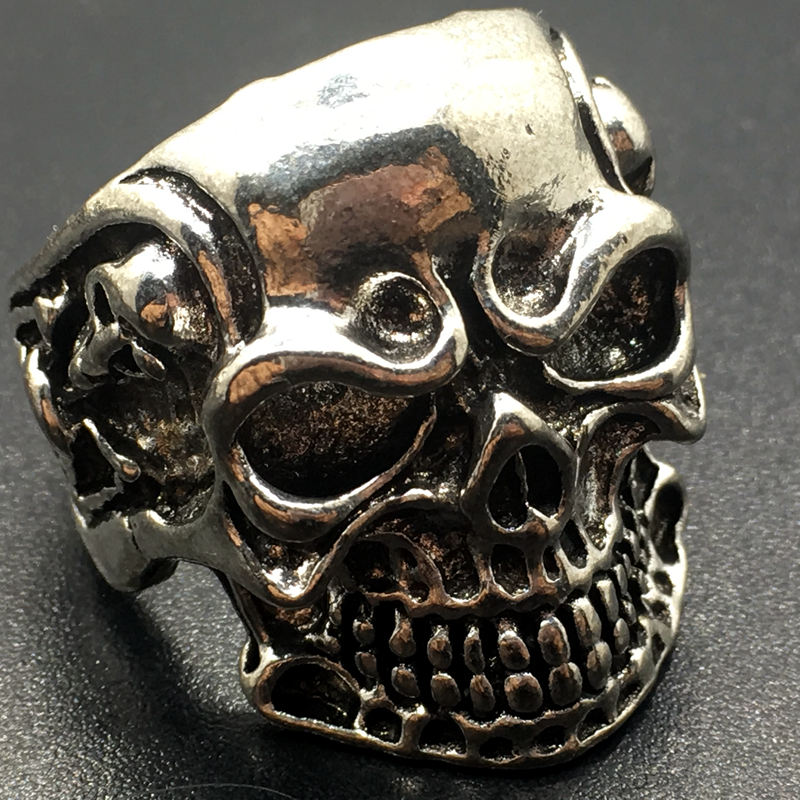 Men039s Fashion 50pcs Lots Top Mix Style Big Size Skull Carved Biker Silver Plated Rings jewelry Skeleton Ring