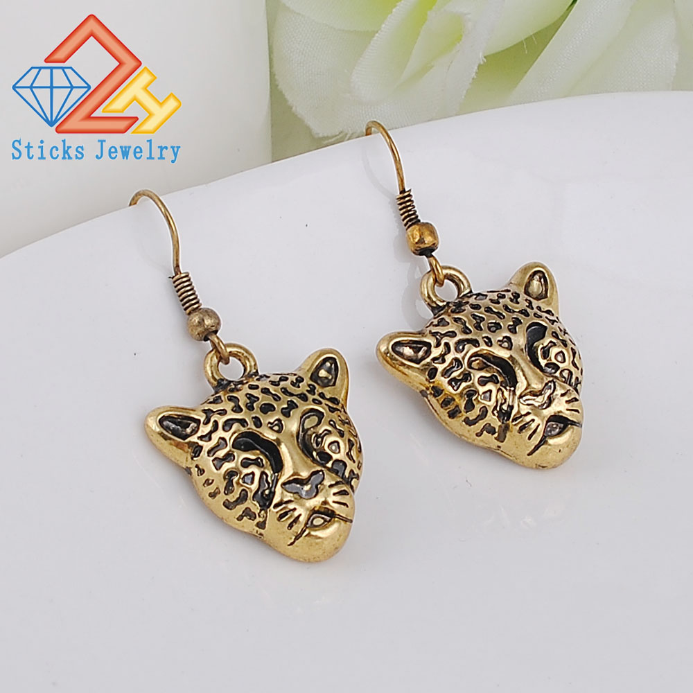 New lady leopard head Earrings 100% environmentally friendly materials in five colors 1pair / lot lot drop shipping, Silver
New lady leopard head Earrings 100% environmentally friendly materials in five colors 1pair / lot lot drop shipping, Silver