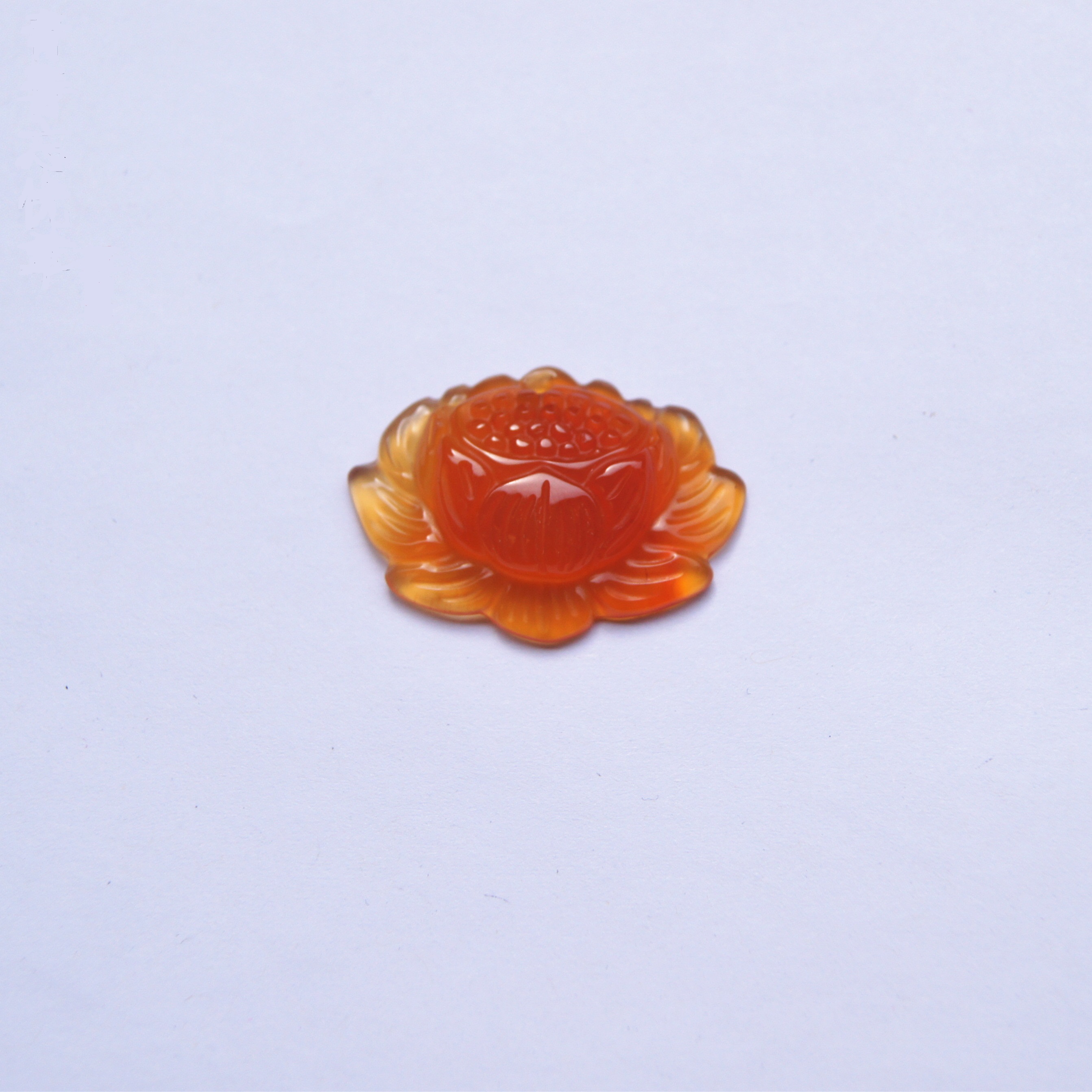 Manual sculpture, natural orange agate lotus (lotus) auspicious necklace pendant,
