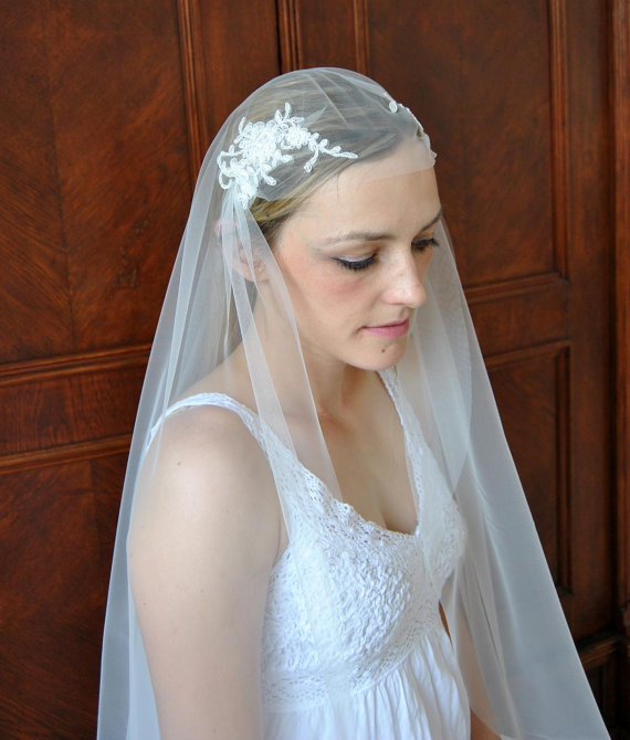 One layer Juliet Wedding Veil White Ivory Champagne Bridal Veil Cut Edge Floor Length Applique 926P
One layer Juliet Wedding Veil White Ivory Champagne Bridal Veil Cut Edge Floor Length Applique 926P