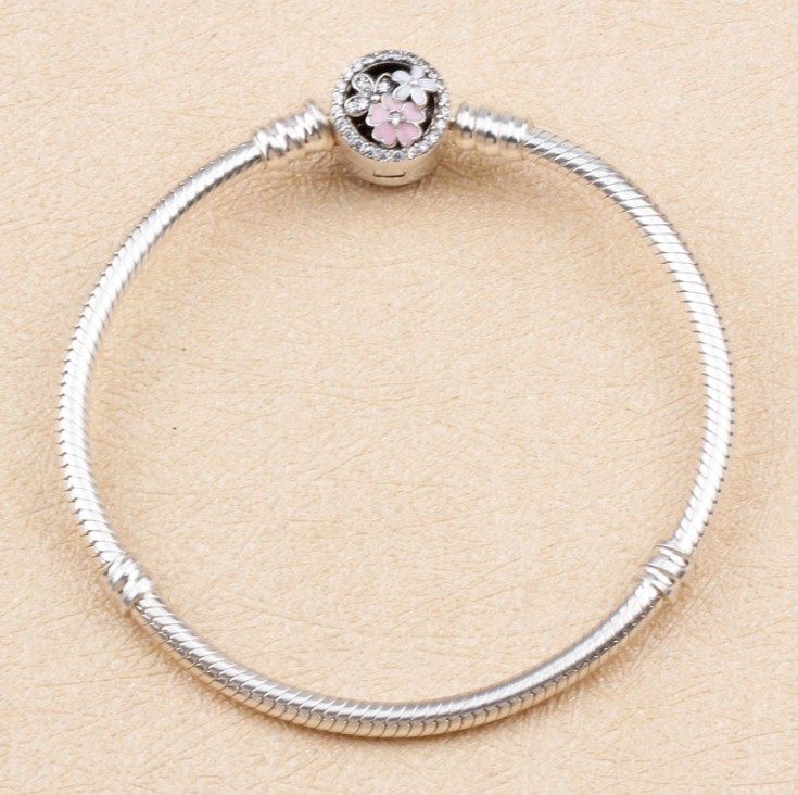 SALE wholesale 100% Sterling silver 925 for women fashion jewelry beads bangles jewelry bracelet woman
SALE wholesale 100% Sterling silver 925 for women fashion jewelry beads bangles jewelry bracelet woman