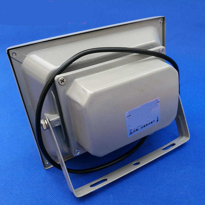 White light LED illuminator outdoor night vision for CCTV Camera 15 Array LED Built-in Light Viewing range 50-100M