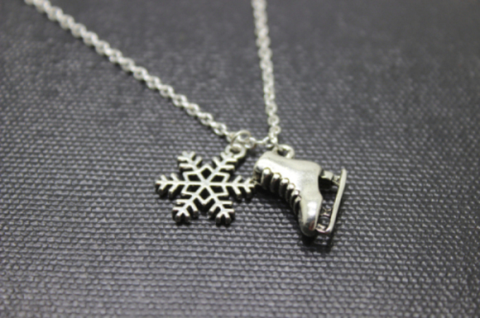 12pcs/lot Antique silver Ice Skate Charm pendant necklace snowflake charm necklace Figure Skating Gift, Winter Jewelry
12pcs/lot Antique silver Ice Skate Charm pendant necklace snowflake charm necklace Figure Skating Gift, Winter Jewelry