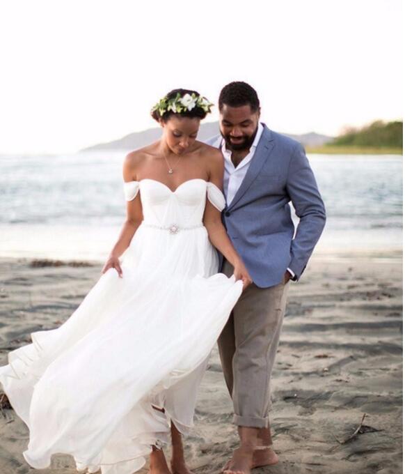 Bohemian Hippie Style Wedding Dresses Beach A-line Wedding Dresses Crystals Maternity Pregnant Bridal Gowns White Chiffon Boho Zipper Back