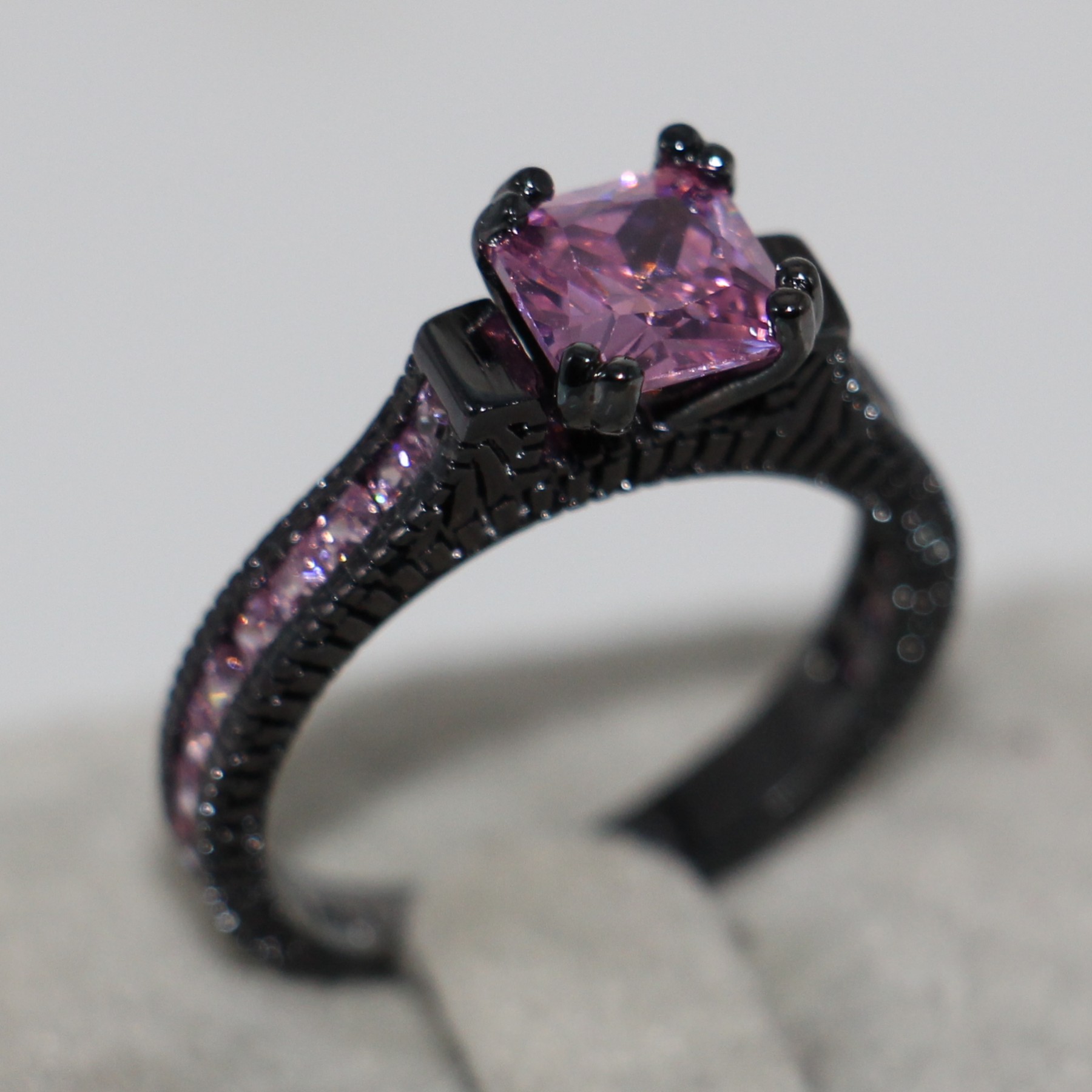 Wholesale Handmade Vintage Jewelry 14kt Black Gold Filled Princess Cut Pink Sapphire Prong Gemstones CZ 3 IN 1 Women Wedding Band Ring set