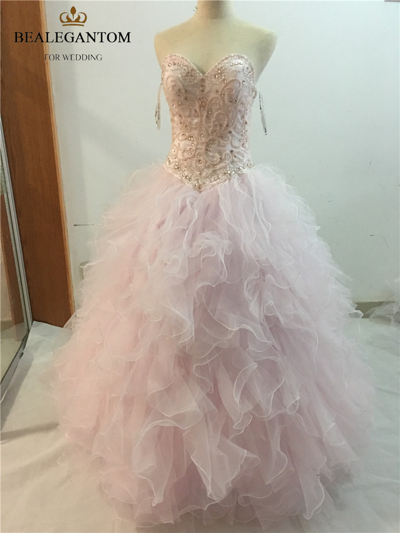2017 Sexy Fashion Sweetheart Crystal Ball Gown Quinceanera Dresses with Sequined Beading Tulle Sweet 16 Dresses Vestido Debutante Gowns BQ26
