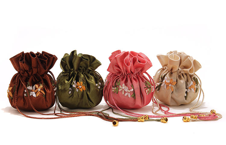 Ribbon Embroidery Jewelry Ball Chain Drawstring Travel Jewelry Cosmetic Storage Pouch 8 Pocket Cotton filled Round Bottom Packaging Bag 2pcs