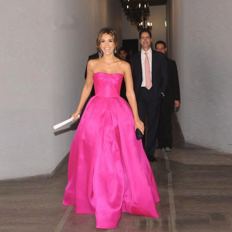 2017 Vestidos Longos Para Festa Hot Pink Satin Celebrity Party Dresses Strapless Pleats Long Formal Evening Wear Red Carpet Gowns, Nude
2017 Vestidos Longos Para Festa Hot Pink Satin Celebrity Party Dresses Strapless Pleats Long Formal Evening Wear Red Carpet Gowns, Nude