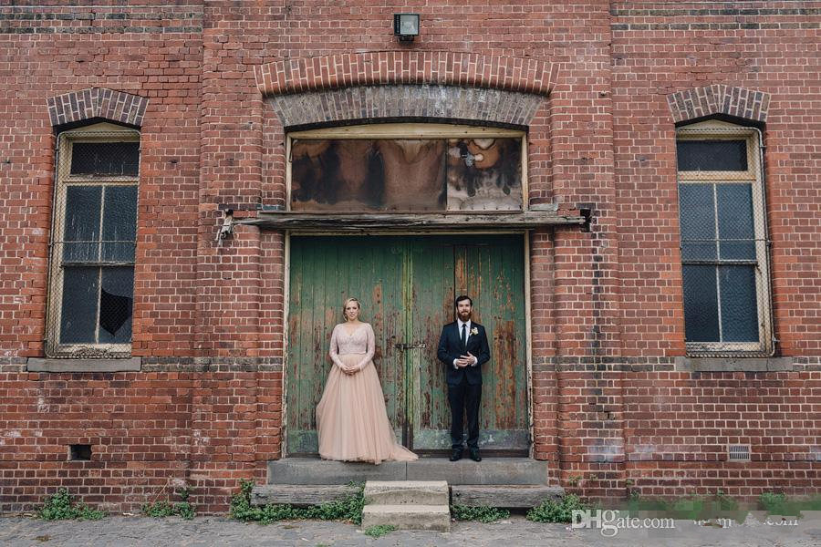 2017 Long Sleeve Plus Size Tulle Dresses A-Line Country Wedding Sequined Lace Top Garden Bridal Gowns V Neck Custom Made 0510