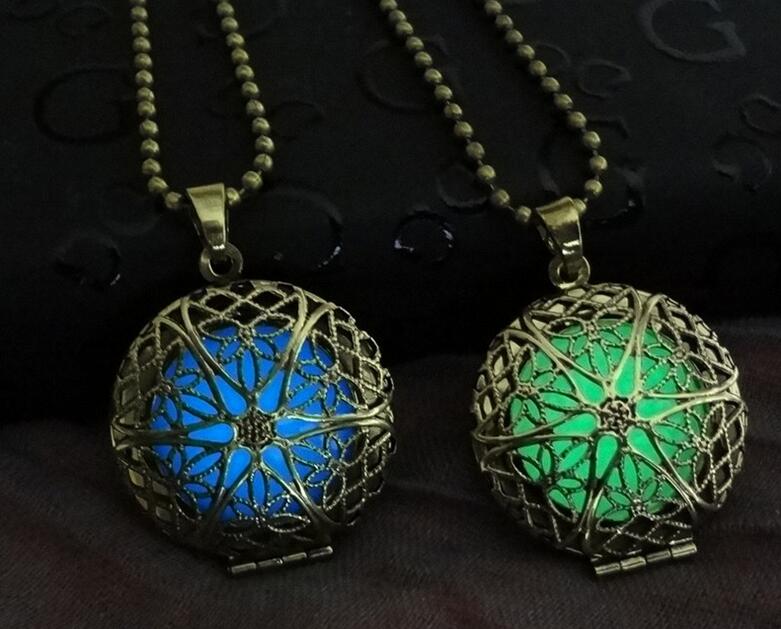 Round hollow luminous necklace can be put photo album box jewelry explosion models hot WFN145 (with chain) mix order 20 pieces a lot
