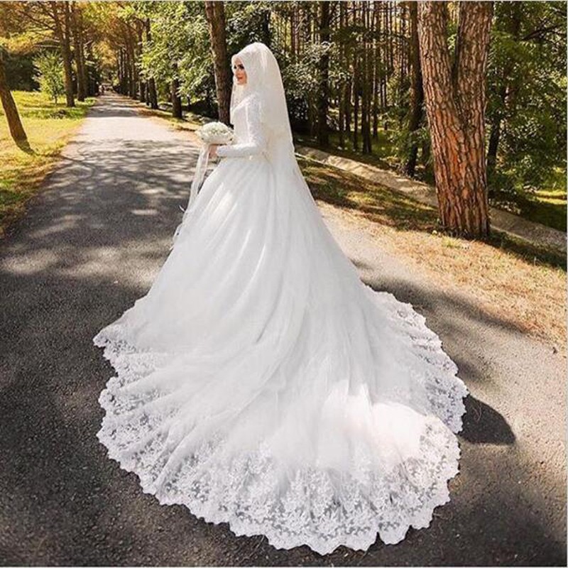 Arabic Muslim Bridal Dress With Long Trail Full Sleeves Woman Appliqued Hijab Wedding Dresses Robe De Mariage Lz0304