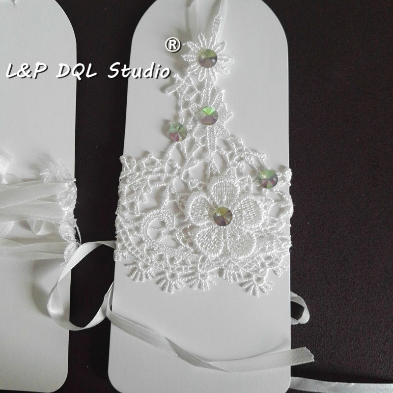 Latest Bridal Gloves Short Lace with Beads New Arrival Free Shipping Wedding Accessories Bridal Gloves Cheap Ivory