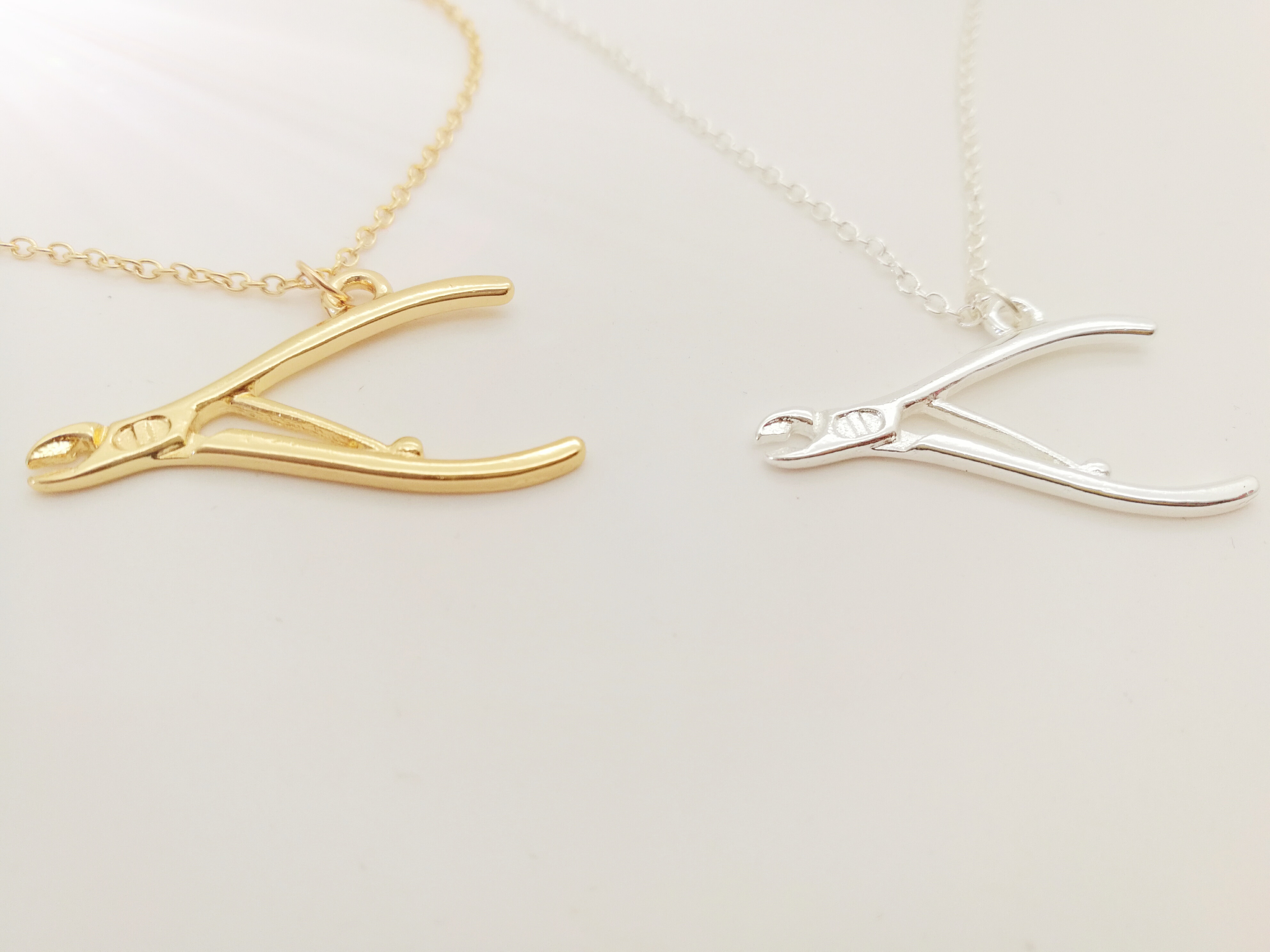 30PCS- N142 Pliers Necklace Mechanic Tool Wrench Necklaces Repair Instrument Motorcycle Motor Biker Spanner Pendant Necklaces
