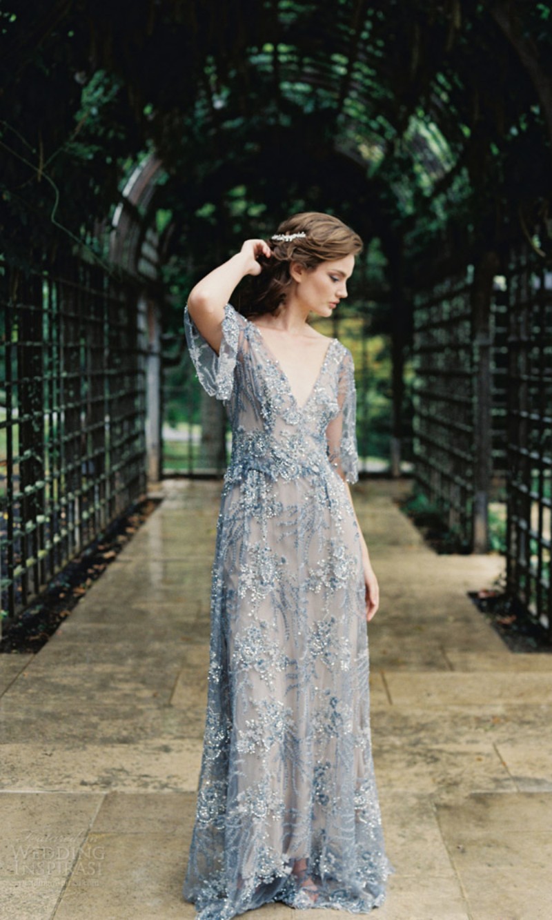 A Line Evening Dresses Blue Appliques Sequins Tulle Floor Length Celebrity Dress Deep V Neckling Back Formal Prom Gowns