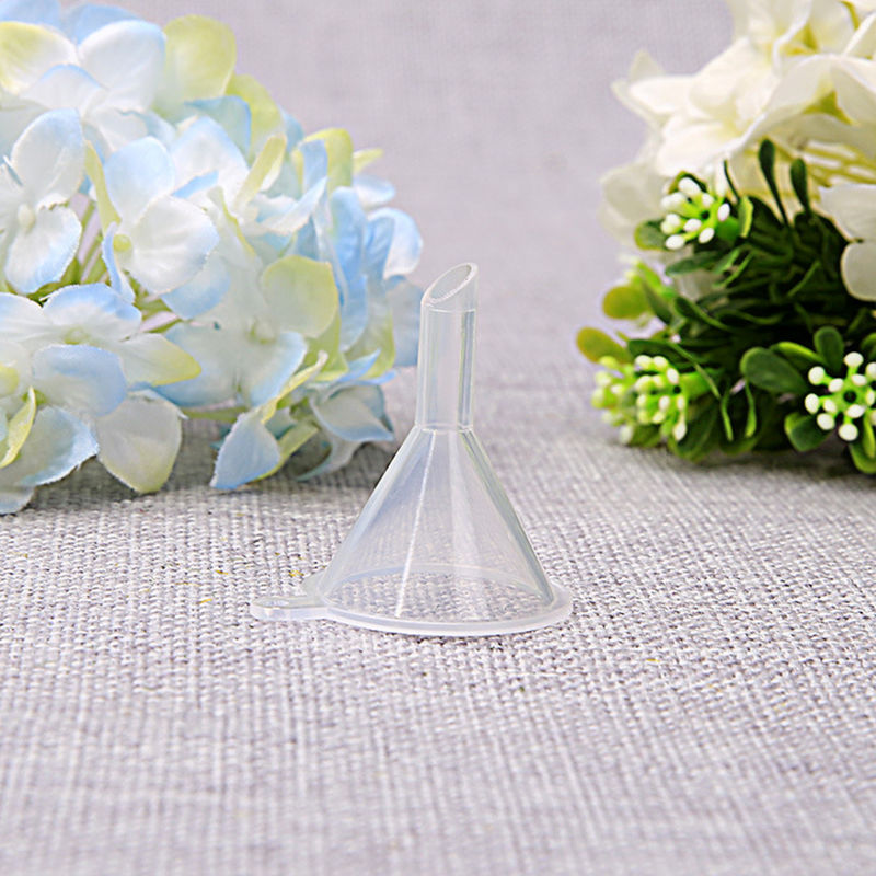 100pcs Plastic Mini Small Funnels For Perfume Liquid Essential oil filling empty bottle Packing Tool fast shipping
