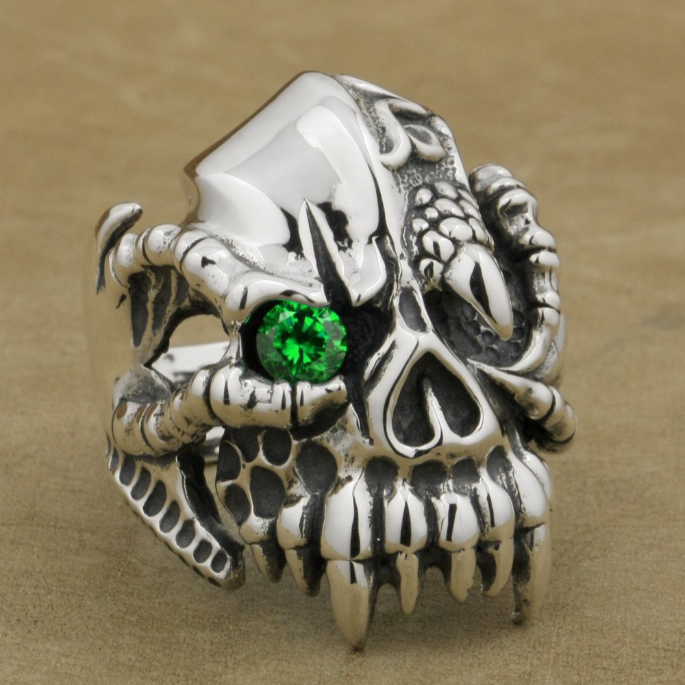 LINSION 925 Sterling Silver Dragon Claw Round Green CZ Eye Mens Biker Rock Punk Skull Ring 9M202 US Size 7 to 15
LINSION 925 Sterling Silver Dragon Claw Round Green CZ Eye Mens Biker Rock Punk Skull Ring 9M202 US Size 7 to 15