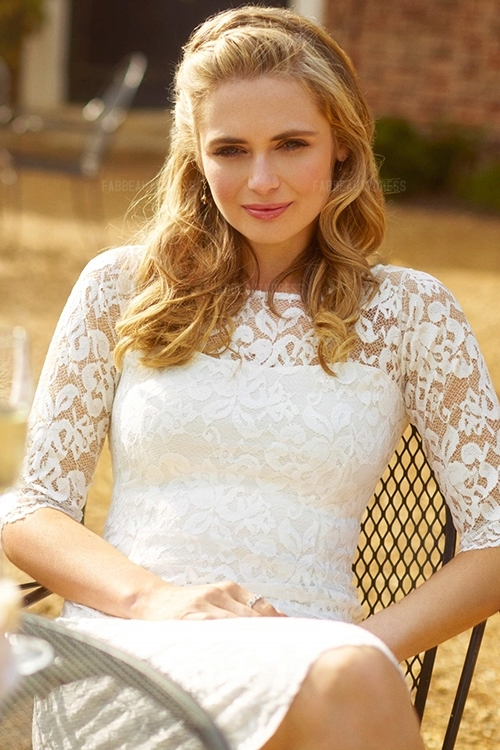 Sheath/Column Knee-length Lace Wedding Dress With Jewel Neck 3/4 Sleeve Garden Country Vintage Sexy Short Cheap Sexy Bridal Dress