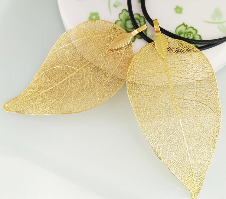 2017 Hot sale real leaves gilded Golden leaves Pendant necklace Wax rope Chain The one and only Gold Leaf clavicle necklaces
2017 Hot sale real leaves gilded Golden leaves Pendant necklace Wax rope Chain The one and only Gold Leaf clavicle necklaces