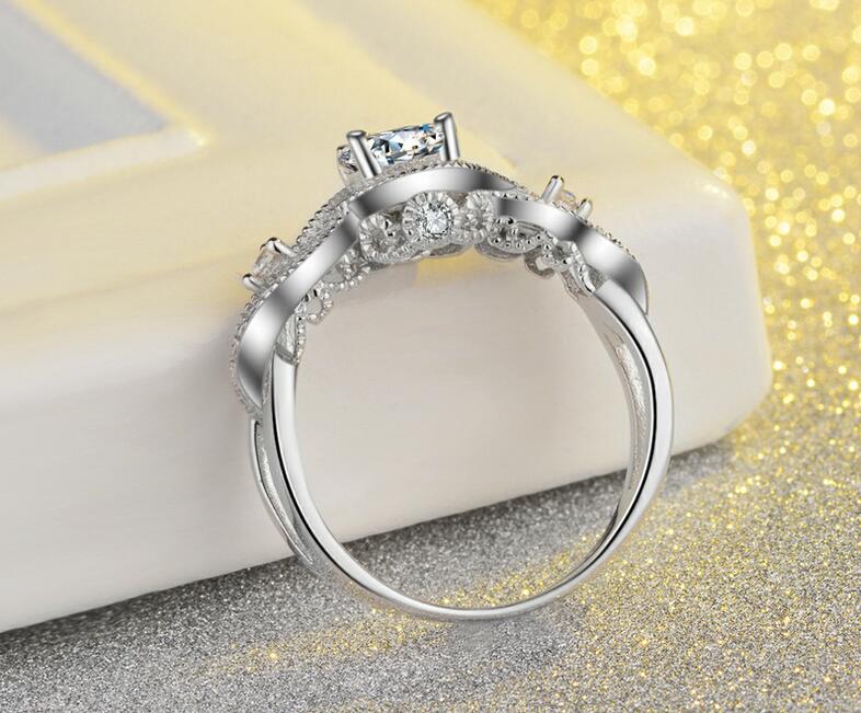 2017 New Wholesale Luxury Jewelry 925 Sterling Silver White Topaz CZ Diamond SONA Gemstones Women Wedding Flower Band Ring Gift Size 4-10