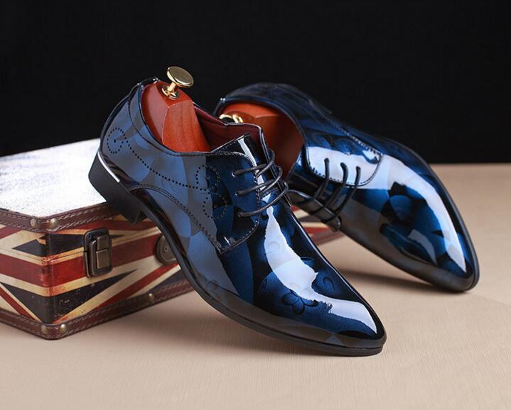 Fashion Italian Men Shoes Genuine Leather Mens Dress Shoes Sales Carved Designer Wedding Male Oxford Shoes Men Flats, Black
Fashion Italian Men Shoes Genuine Leather Mens Dress Shoes Sales Carved Designer Wedding Male Oxford Shoes Men Flats, Black