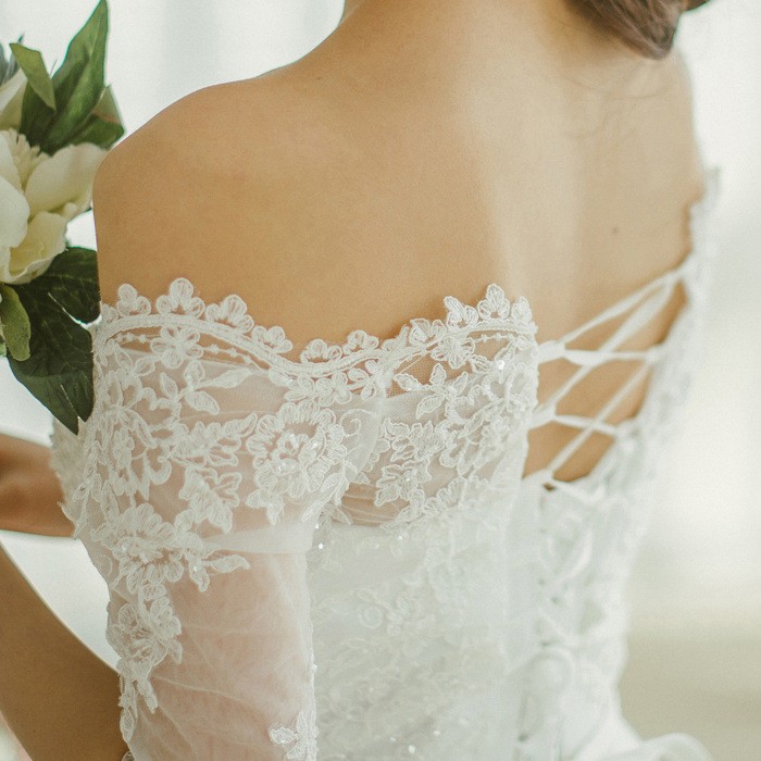 Beach Knee Length Wedding Dress Lace Applique Beaded Belt Half-sleeve Off the Shoulder Short Wedding Bridal Gowns Real Pictures