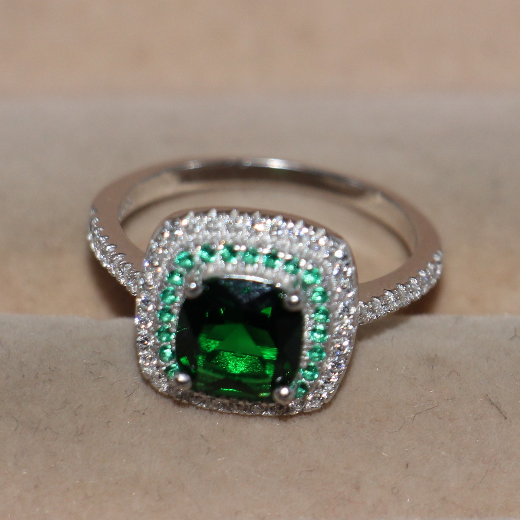 Size 5-10 Luxury Jewelry 100% pure 925 Sterling Silver Cushion Cut Handmade Emerald 5A White CZ Wedding Women Band Pave Ring for Lover Gift
