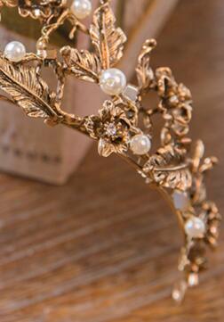 Vintage Gold Baroque Crowns For Party Pearls Wedding Crown Tiaras With Plant Pattern Cheap Bridal Headpiece Flowers Crown Headband