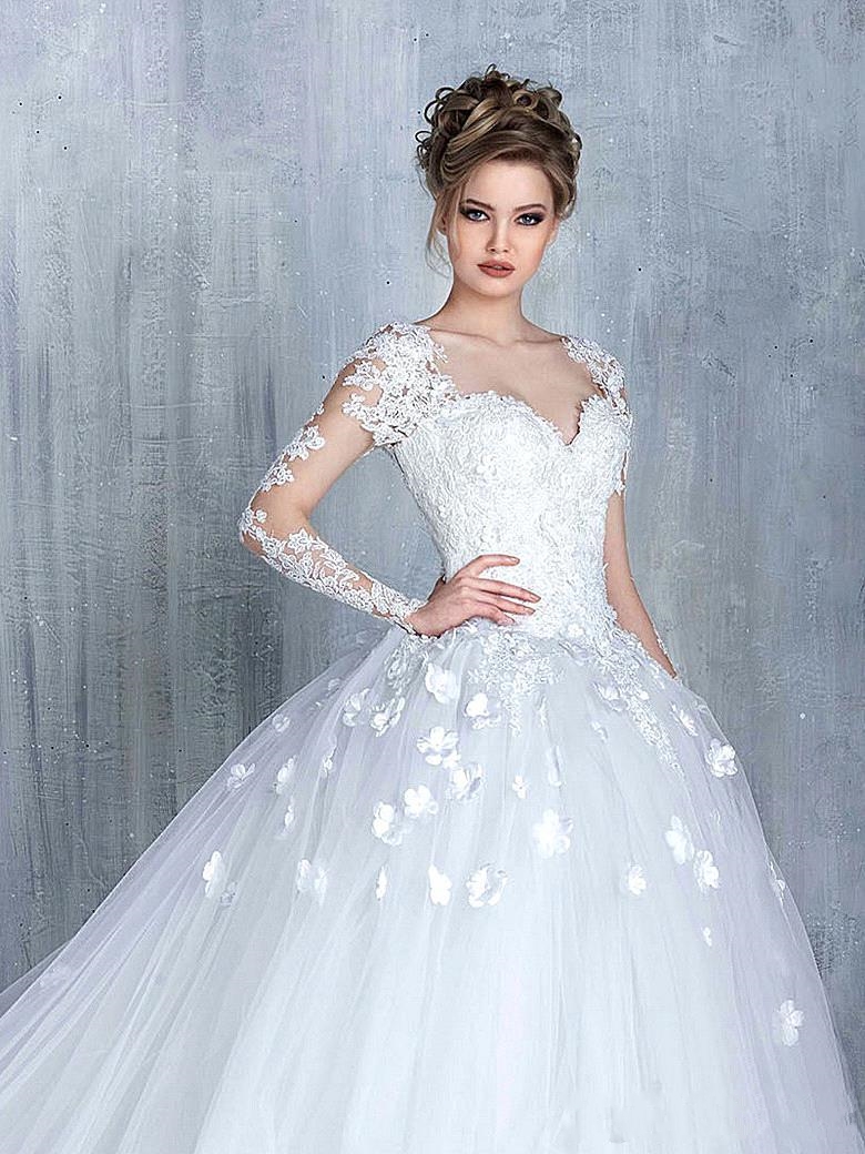 Vintage Ball Gown Long Sleeves Wedding Dresses Sweetheart Lace Dubai Tony Chaaya 3D Floral Backless Bridal Gowns Court Train Plus Size