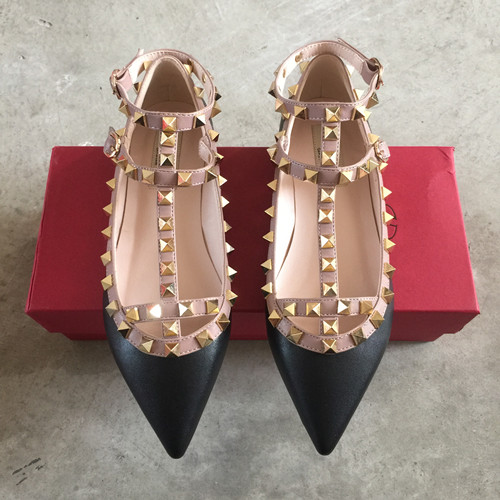 Genuine leather Strap Studded Flat heel Shoes Pointed Toe Ankle Wrap Rivets Sandals patent Leather flats Shoes Ladies Valentine's shoes, As shown 
Genuine leather Strap Studded Flat heel Shoes Pointed Toe Ankle Wrap Rivets Sandals patent Leather flats Shoes Ladies Valentine's shoes, As shown