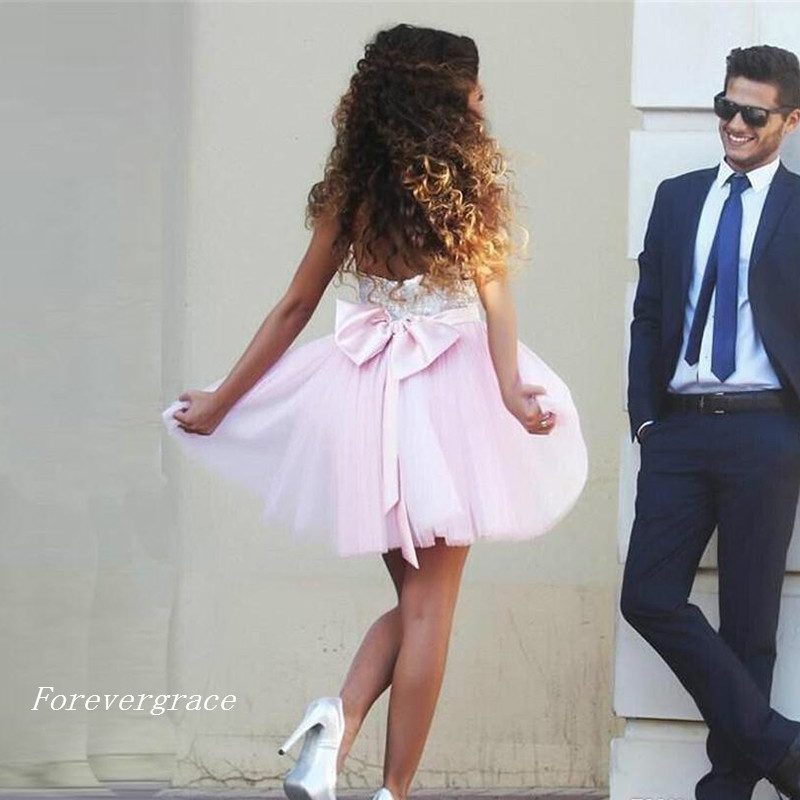Hot Selling Short Homecoming Dress A-Line Sequins With Bow Sleeveless Sweet 15 Graduation Cocktail Party Dress Plus Size