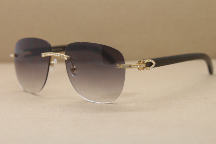 Hot Rimless T8300680 Glasses Black Buffalo Horn Sunglasses Samll Diamond Glasses C Decoration gold Size:53-18-140mm Designer Mens Women Luxury
Hot Rimless T8300680 Glasses Black Buffalo Horn Sunglasses Samll Diamond Glasses C Decoration gold Size:53-18-140mm Designer Mens Women Luxury