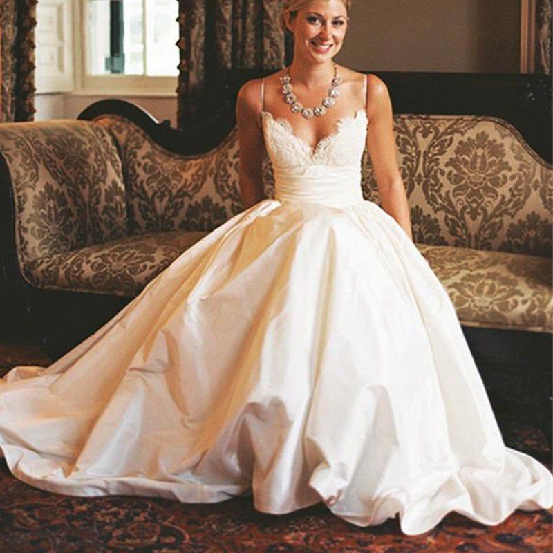 Promotion Summer Bohemian Wedding Dresses Top Lace Wedding Dress 2017 Speghetti Sexy Back Court Train Wedding Gown Vestido De Noiva, Black
Promotion Summer Bohemian Wedding Dresses Top Lace Wedding Dress 2017 Speghetti Sexy Back Court Train Wedding Gown Vestido De Noiva, Black