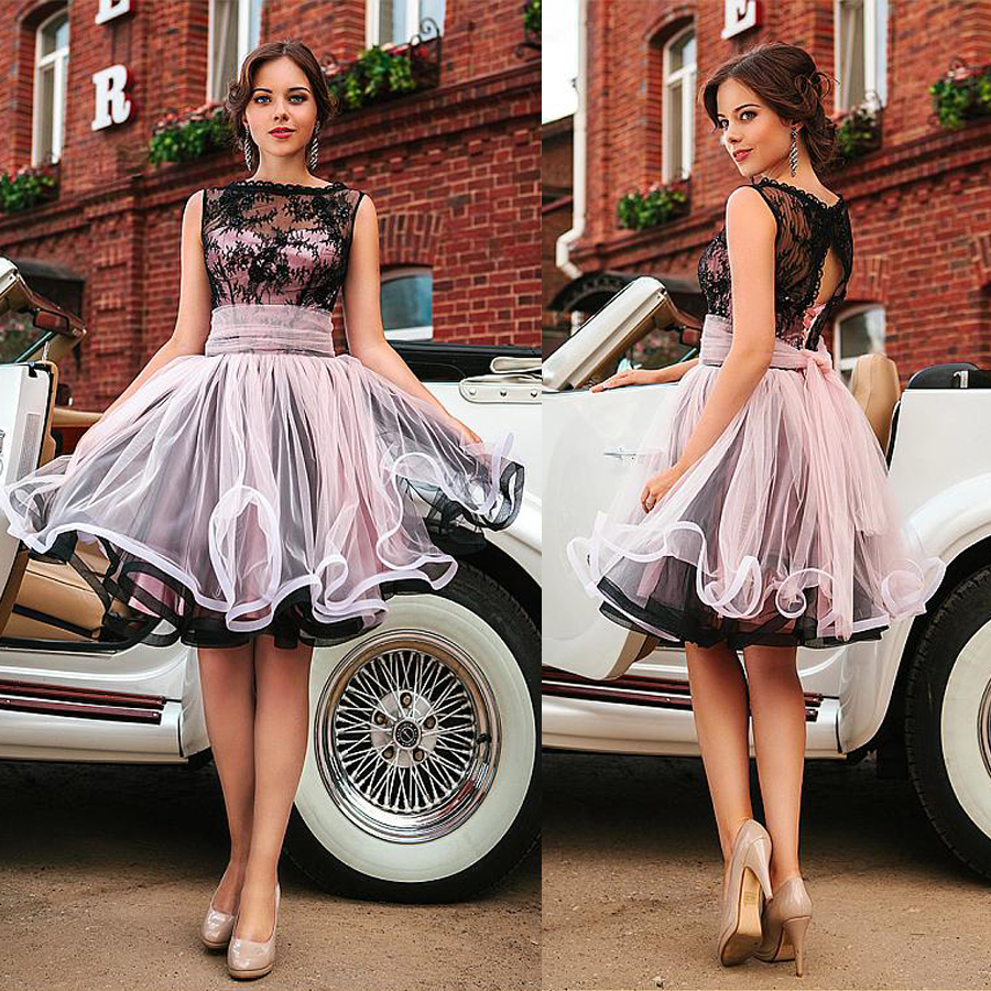 Bateau Neckline A-Line Knee-length Cocktail Dresses With Beads Black and Pink Homecoming Dress short puffy dress, Royal blue
Bateau Neckline A-Line Knee-length Cocktail Dresses With Beads Black and Pink Homecoming Dress short puffy dress, Royal blue