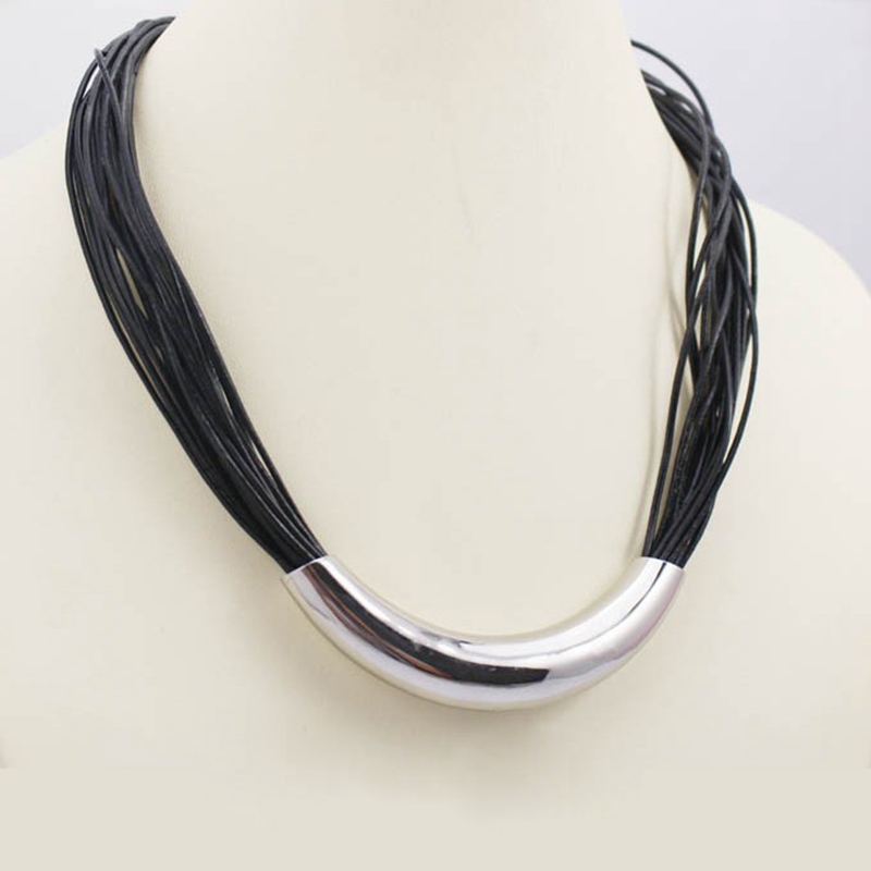 New fashion genuine leather women necklace with big stainless steel plain tube Chokers Necklaces High quality best gifts for Valentine's Day
New fashion genuine leather women necklace with big stainless steel plain tube Chokers Necklaces High quality best gifts for Valentine's Day
