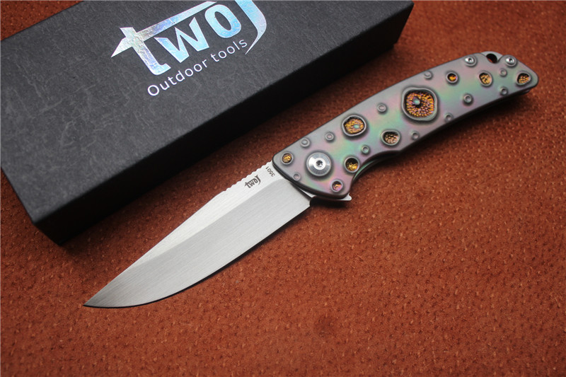 Free shipping,High quality TWOJ 3501 Folding knife,Blade:S35VN(satin),Handle:TC4 Plane bearing outdoor camping Folding knife EDC
Free shipping,High quality TWOJ 3501 Folding knife,Blade:S35VN(satin),Handle:TC4 Plane bearing outdoor camping Folding knife EDC
