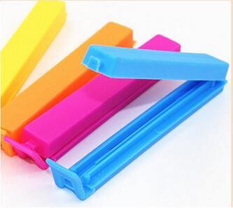 3 PCS /lot Home Food Close Clip Seal Bags Storage Sealing Rods Sealer Clips For Plastic bag Home Kitchen Storage Bag Sealing clamp
3 PCS /lot Home Food Close Clip Seal Bags Storage Sealing Rods Sealer Clips For Plastic bag Home Kitchen Storage Bag Sealing clamp