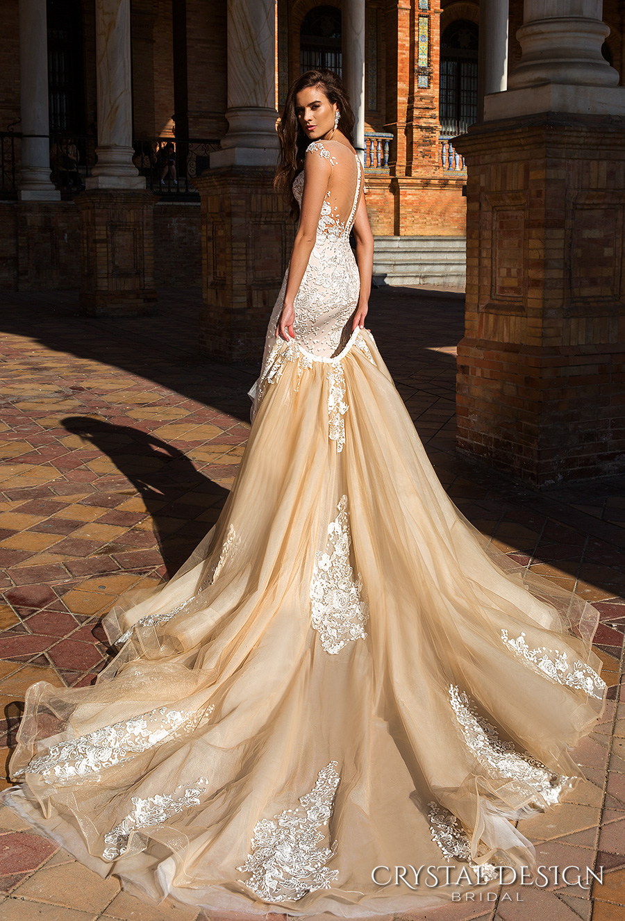 Crystal Design 2020 Bridal Capped Sleeve Jewel Neck Heavily Embroidered Bodice Detachable Skirt Sheath Wedding Dresses Low Back Long Train