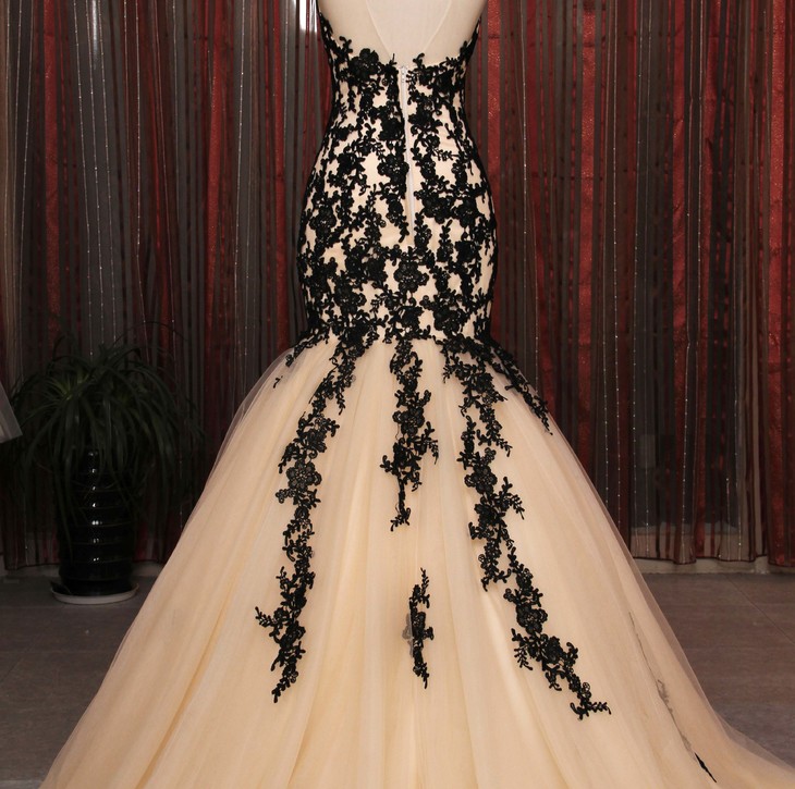 Black Lace Champagne Mermaid Bridal Wedding Dress High Neck Sexy Open Back Applique Tulle Custom Made Trumpet Wedding Gowns