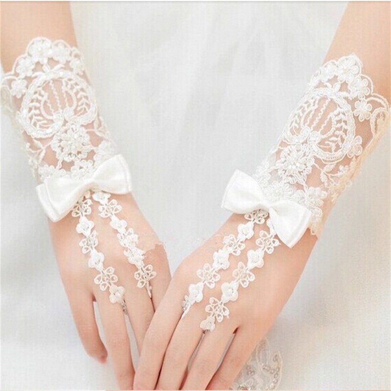 2017 New Short Bridal Gloves with Bow Free Size Romantic Wedding Gloves for Wedding Dress Elegant White/Ivory Princess Wedding Accessories