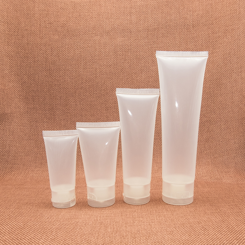 Wholesale- Glossy Plastic Refillable Soft Tube Empty Facial Cleanser Hand Cream Container Squeeze Lotion Shampoo Bottle 15 30 50 100ml
Wholesale- Glossy Plastic Refillable Soft Tube Empty Facial Cleanser Hand Cream Container Squeeze Lotion Shampoo Bottle 15 30 50 100ml