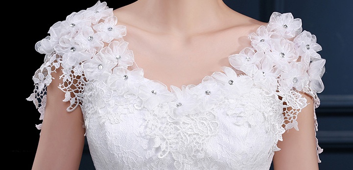In Stock Lace Ivory Wedding Dresses Under 100 V Neck Court Train Beaded Lace Up Cap Sleeve Backless Applique Bridal Gown Cheap Free Shipping