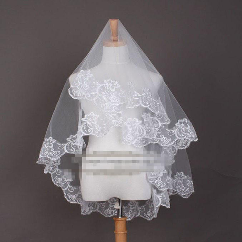 Bridal Veils Charming Cheap Girls Wedding Bridal Accessories Veil For Wedding Lace White Ivory Color Hot Sale Charming