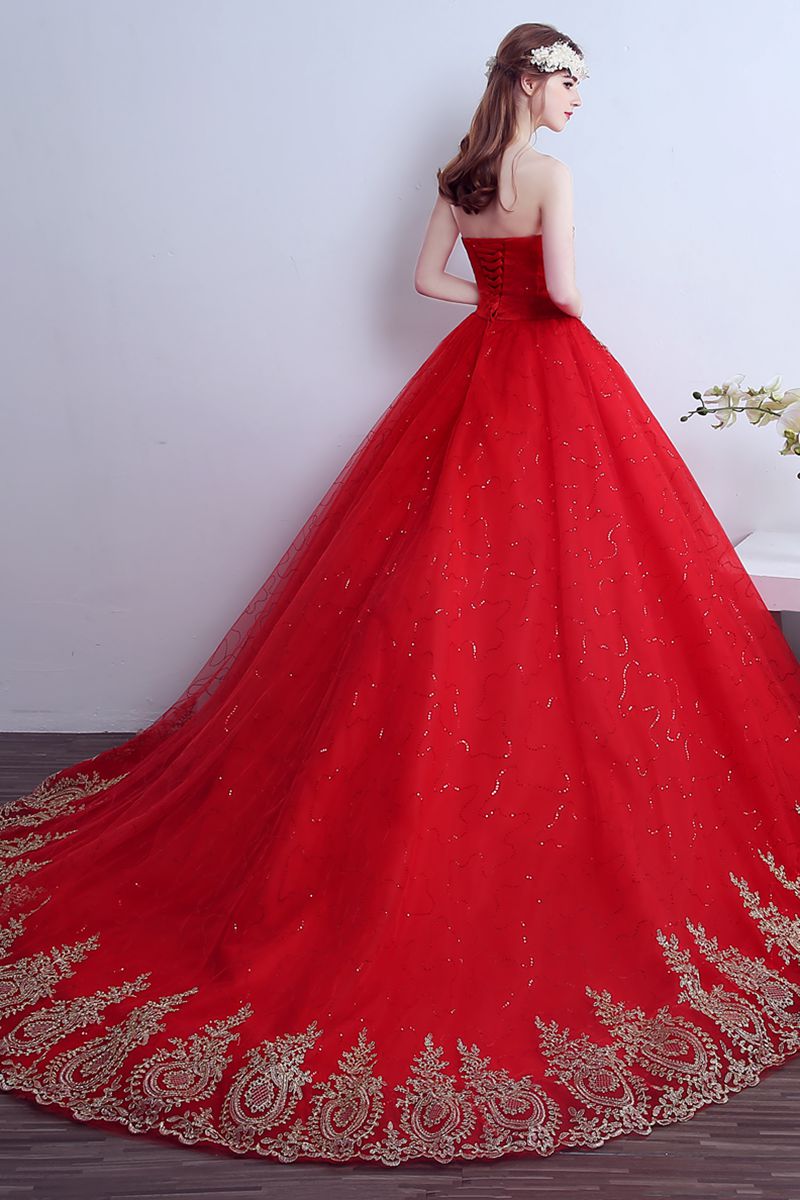 Cheap Lace Red Wedding Dress In Stock Sweetheart Strapless Floor Length and Court Train Lace Up Backless Gold Applique Bridal Gowns