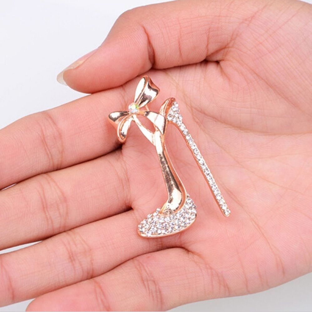 Wholesale- 1 pc Sexy Crystal High heeled Shoes Brooch Gold Plated Rhinestone Brooch Pin Jewelry for women ladies