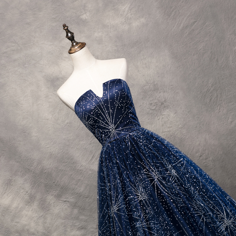 Stunning Navy Blue Ball Gown Prom Dresses COurt train Starpless Sparkling Beading Long Evening Gowns Lace-up/Zipper Back Runway Dress