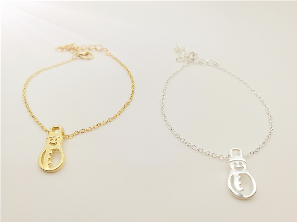 30PCS Lovely Snowman Bracelet Cute Snow Man Bracelets Funny Winter Bracelets for Christmas Day Kid Children Gifts