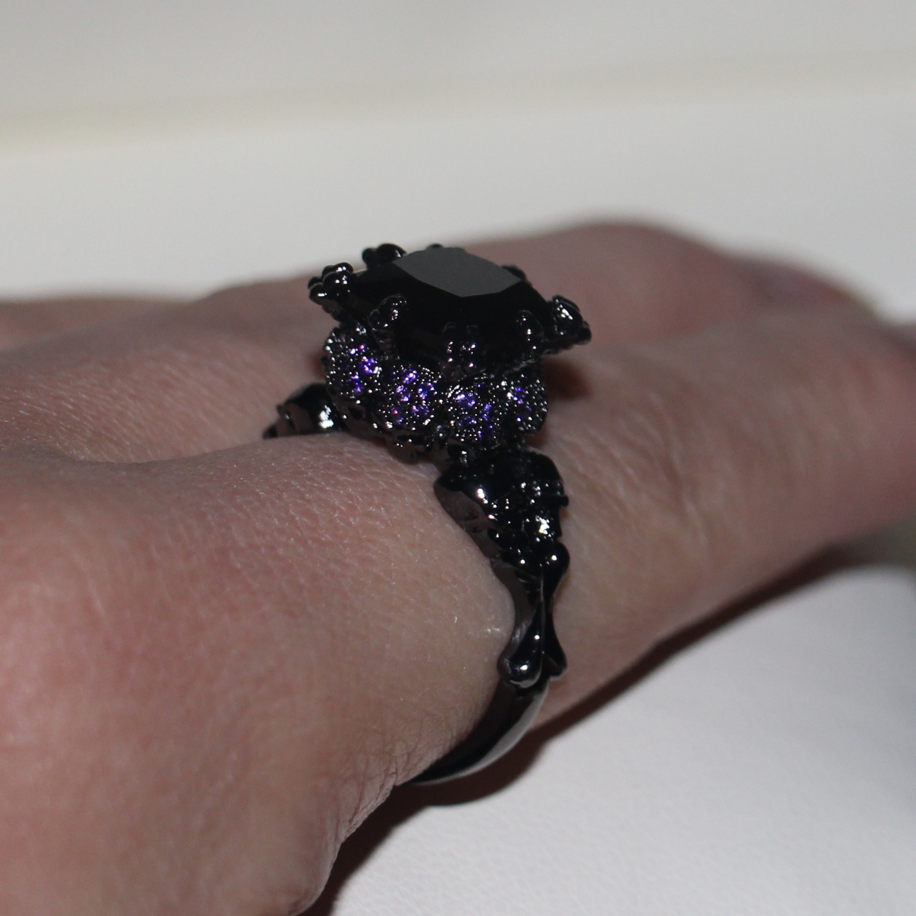 Size 5-11 Retro New Women Fashion Jewelry 10KT Black Gold Filled Amethyst Simulated Diamond Sapphire Wedding Women Band Skull Ring Gift