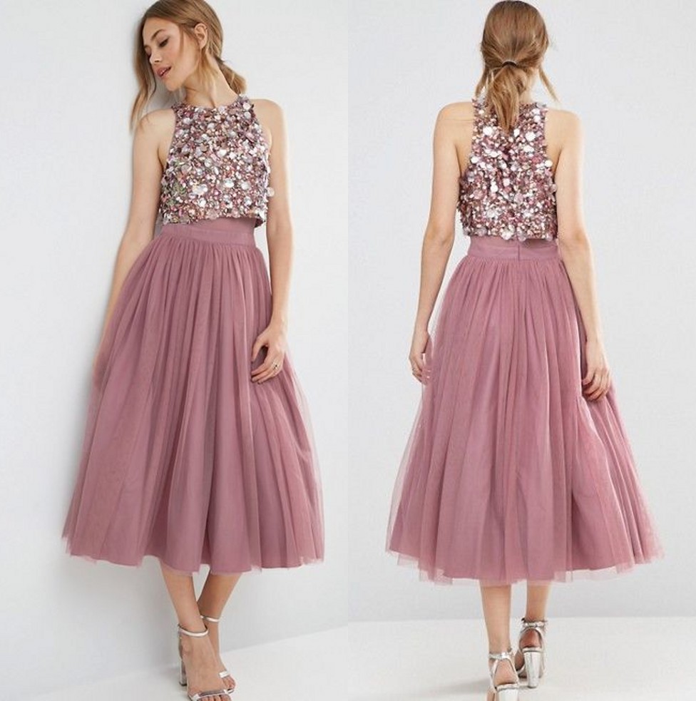 Cheap Tea Length Country Bridesmaids Dresses Sequined Jewel Neck Short Two Pieces Prom Dress Tulle A-Line Maid Of Honor Gowns
Cheap Tea Length Country Bridesmaids Dresses Sequined Jewel Neck Short Two Pieces Prom Dress Tulle A-Line Maid Of Honor Gowns