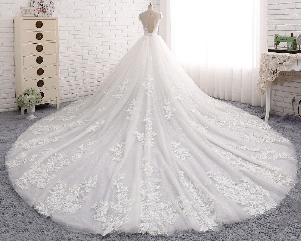Vintage Vestido De Noiva Long Wedding Dress Scoop Cap Sleeve Ball Gown Chapel Train Beaded Lace Tulle Bride Dresses casamento