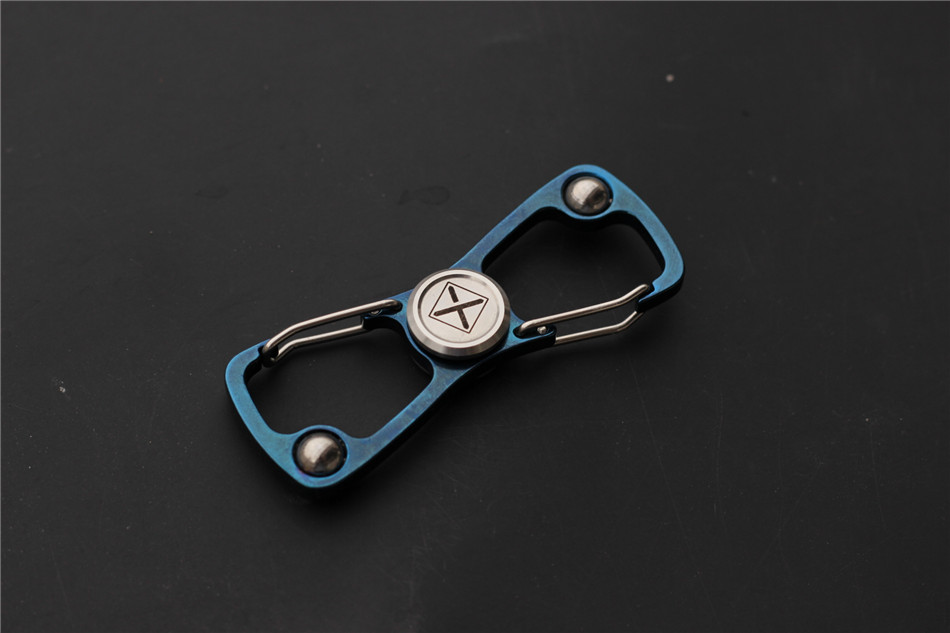 Free shipping,8 clip finger spinner with ball bearing 420 steel handle outdoor EDC tool от DHgate WW